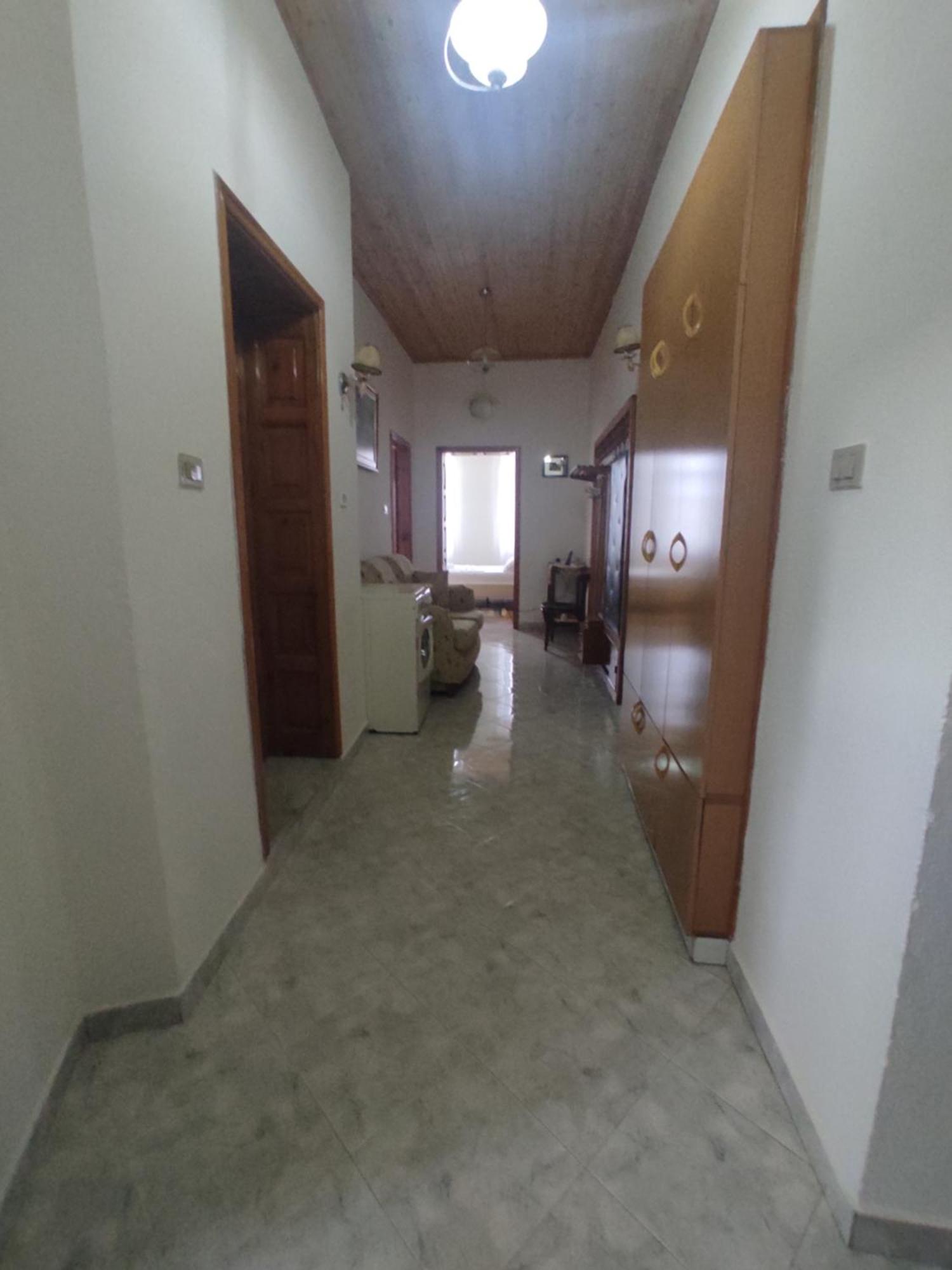 Xheison Apartment Gjirokastër Exteriör bild